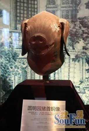 展会上,牛首,虎首,猴首,猪首四尊圆明园铜像,作为国家一级保护文物