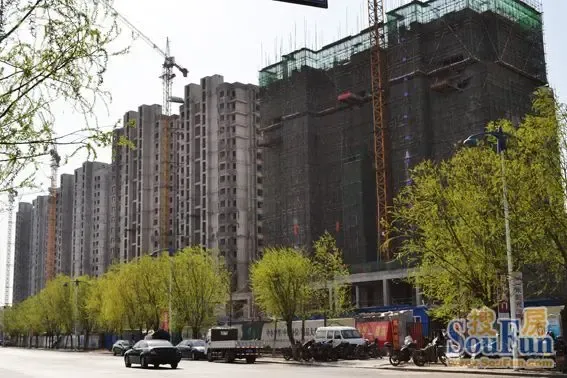 搜房开发区踩盘第一站:兴业春天 清盘热销_