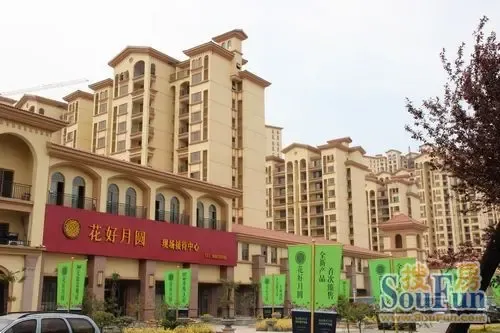 春天里的花好月圆 轻轨旁的欧风社区