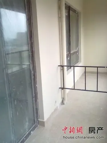 万科信成道:质量问题可报修空调外机位非阳台