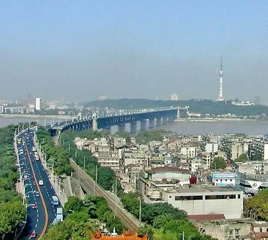 2013上半年全国GDP百强排行榜前十城市房价