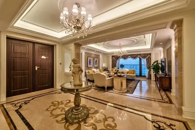 中国狮子会大连分会成员齐聚万达广场 共赏万