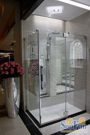 小编逛店:玫瑰岛淋浴房 简洁实用多功能是王道