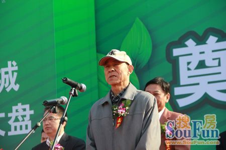 村民代表 周天恩