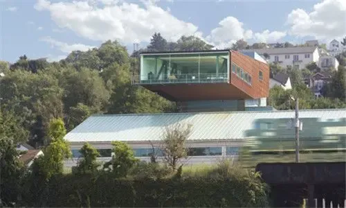 美国外形独特玻璃住宅 工业时代风格特征设计