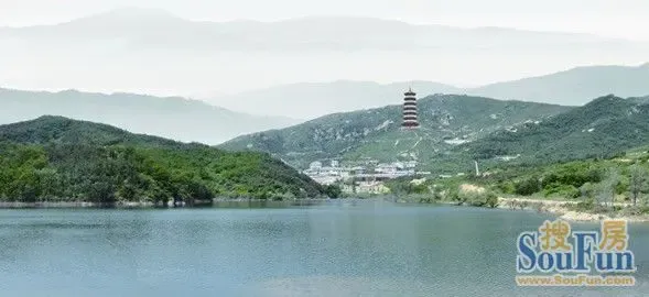 磁山温泉小镇与张学良基金会、中国大爱城签约