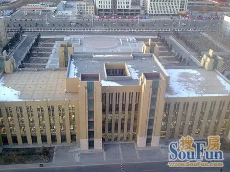 内蒙古工业大学金川校区逸夫图书馆