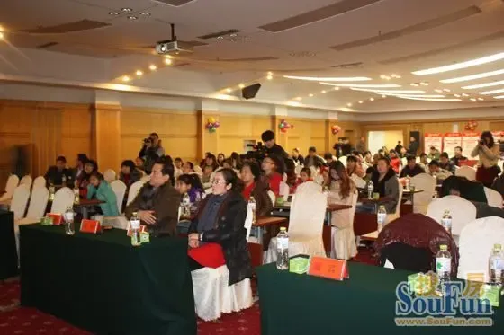 万华学区起航启蒙未来<em>梦想</em> 万华新<em>世界教育</em>讲