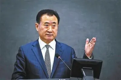 王健林投资英国超400亿 追随李嘉诚买下英国?