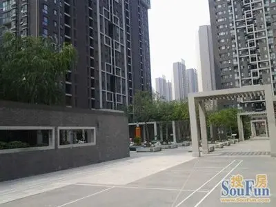 美景鸿城一,二期售罄三期鸿福"已经开盘美景鸿城三期主力户型为30-50