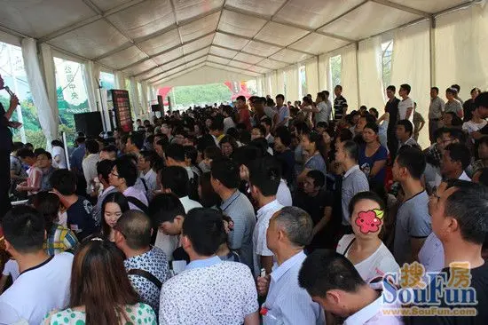 东方今典 城一期6月22震撼开盘 掀起羊山抢房大战 东方今典 城一期6月22震撼开盘 掀起羊山抢房大战