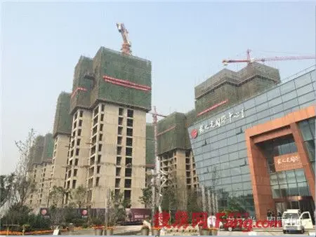 濮阳龙之光·国际中心四证已到 静待五证