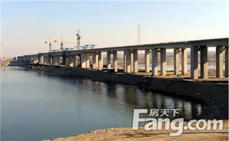 金珠大桥秀水大桥雾凇大桥等桥助江城通畅