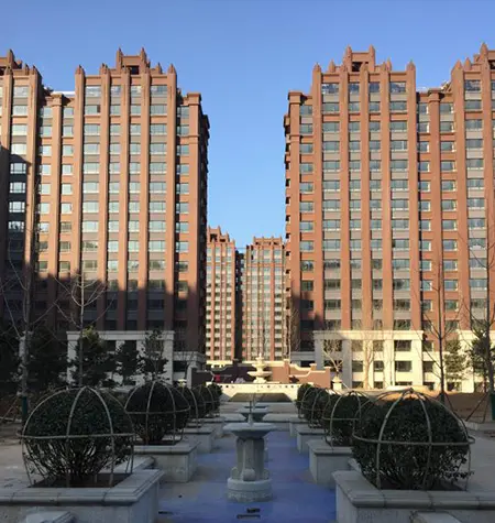 大美实景呈启,开启未来美好生活 上河湾位于密云城区中心,建筑体量约