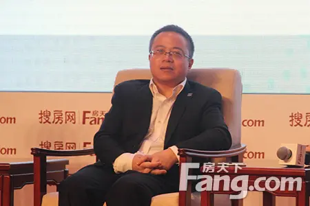 张鹏:房地产分化"四块暗礁"显现 2015年市场止跌不增
