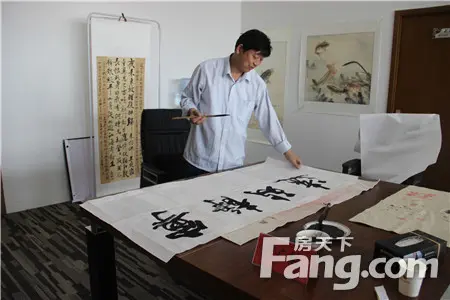 王庆华老师现场题字 闫广魁:中国书法艺术家协会理事,濮阳市书协理事