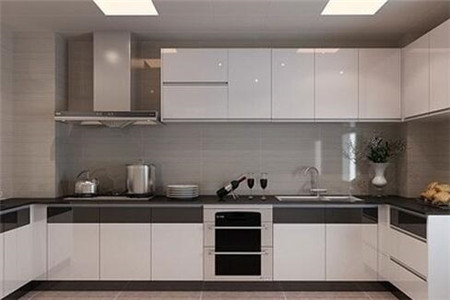 厨房橱柜黑白配什么颜色的瓷砖-家居装修-房天