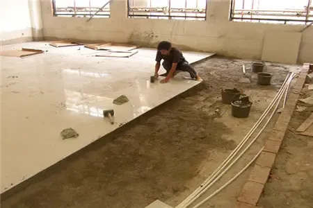 瓷砖铺设价格是多少?地面瓷砖怎么铺贴? - 房天