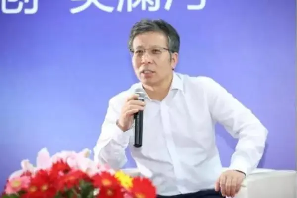 首创经中党委副书记、总经理吴怀量