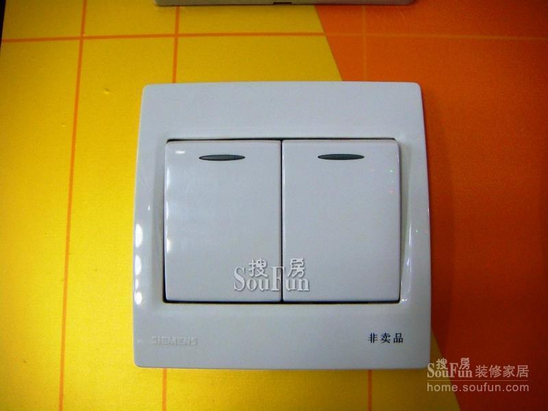 【西门子】西门子灵动系列双开开关5TS0762