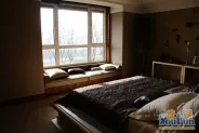8�������������