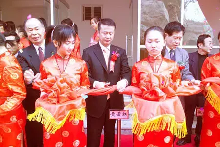 力高集团情系家乡教育 泉州师院剪彩启用
